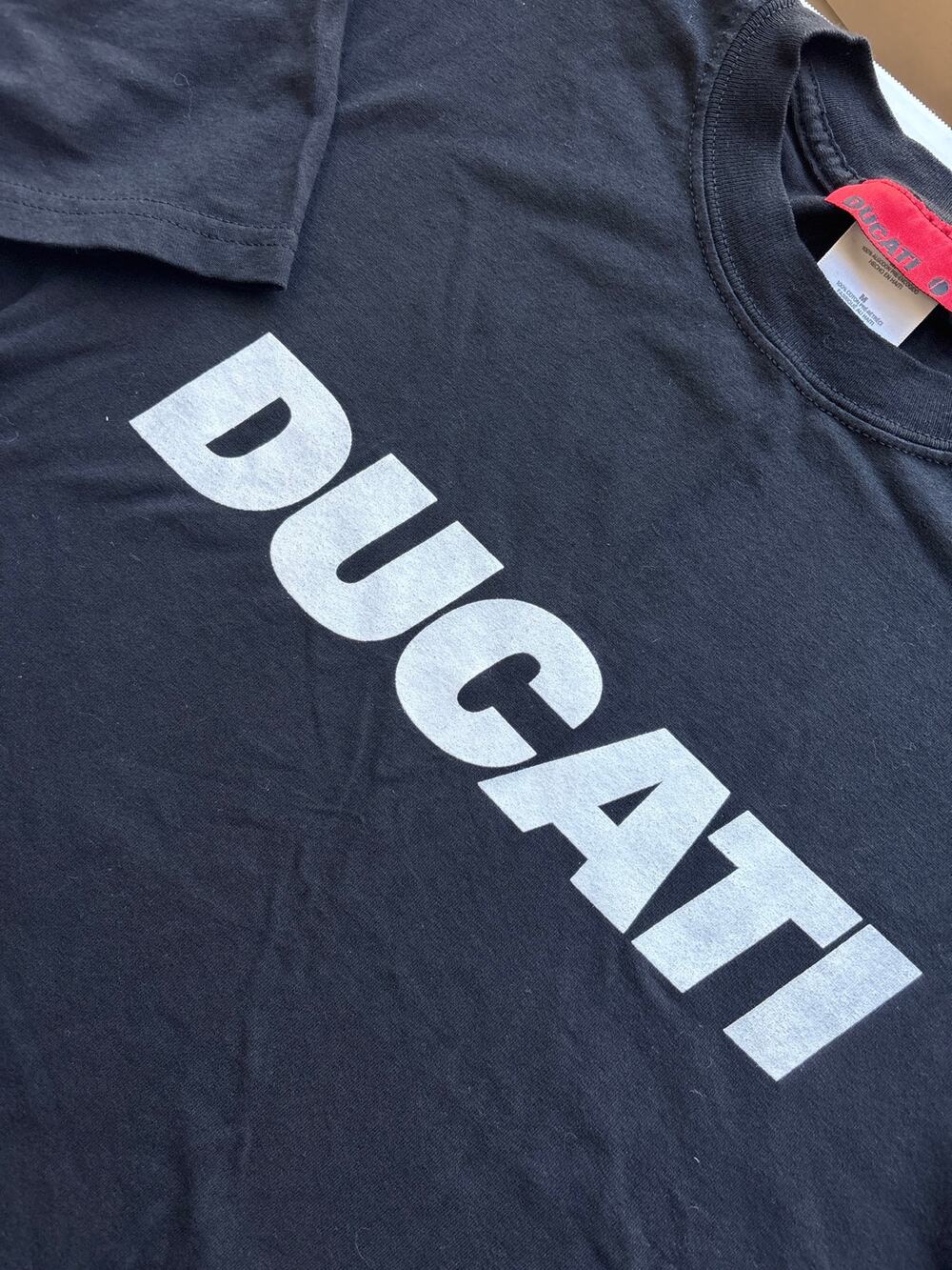 Ducati Corse Motorcycle Graphic T-Shirt Red Racing Spell Out Logo Tee Size M